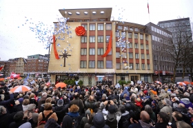 On January 21, 2012, the Church of Scientology Hamburg celebrated the opening of their fully transformed home at Domstrasse 9 in Altstadt, the center of Hamburg’s historic district.