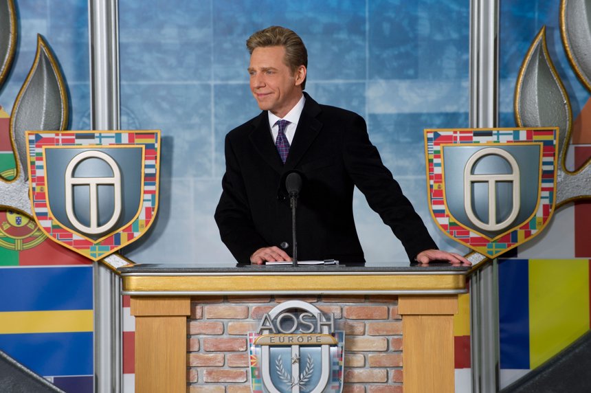 Mr. David Miscavige, Chairman of the Board Religious Technology Center, led the dedication of the new Ideal Advanced Organization and Saint Hill Europe. Mr. Miscavige was joined by thousands of continental Scientologists gathered on Jernbanegade Street in the heart of Copenhagen.